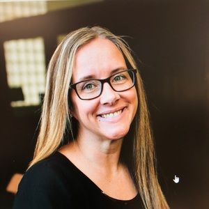 Meet your Posher, Angela